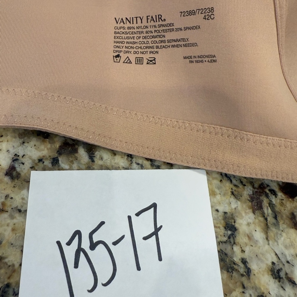 Vanity Fair 42C striped tan adjustable triple hook padded bra - Picture 10 of 11